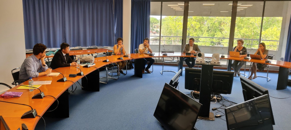 À Agropolis International : Dr Saruth rencontre Mme Mélanie Broin et Patrick Caron d'Agropolis International pour discuter des prochaines étapes à venir de son plan.